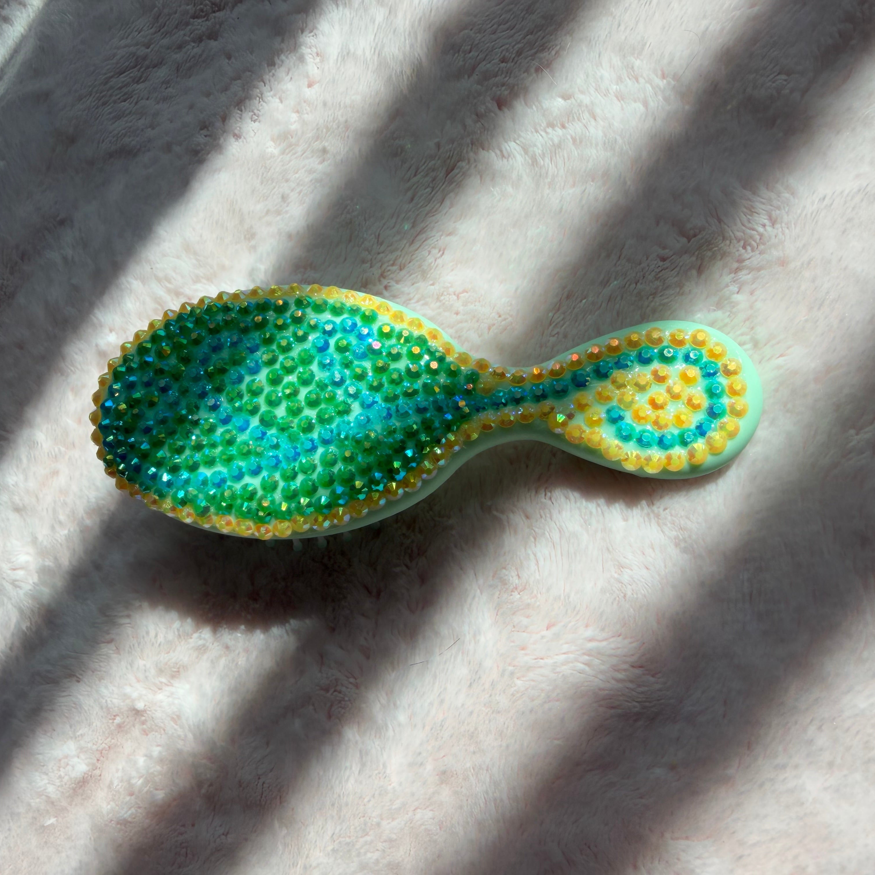 Pixie Glow Mini Brush - Green and yellow with a blue swirl💚💛 🩵
