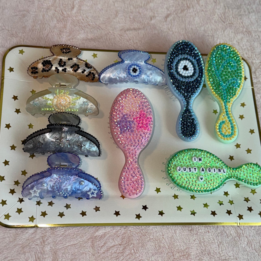 Protective Aura Claw Clip 🧿